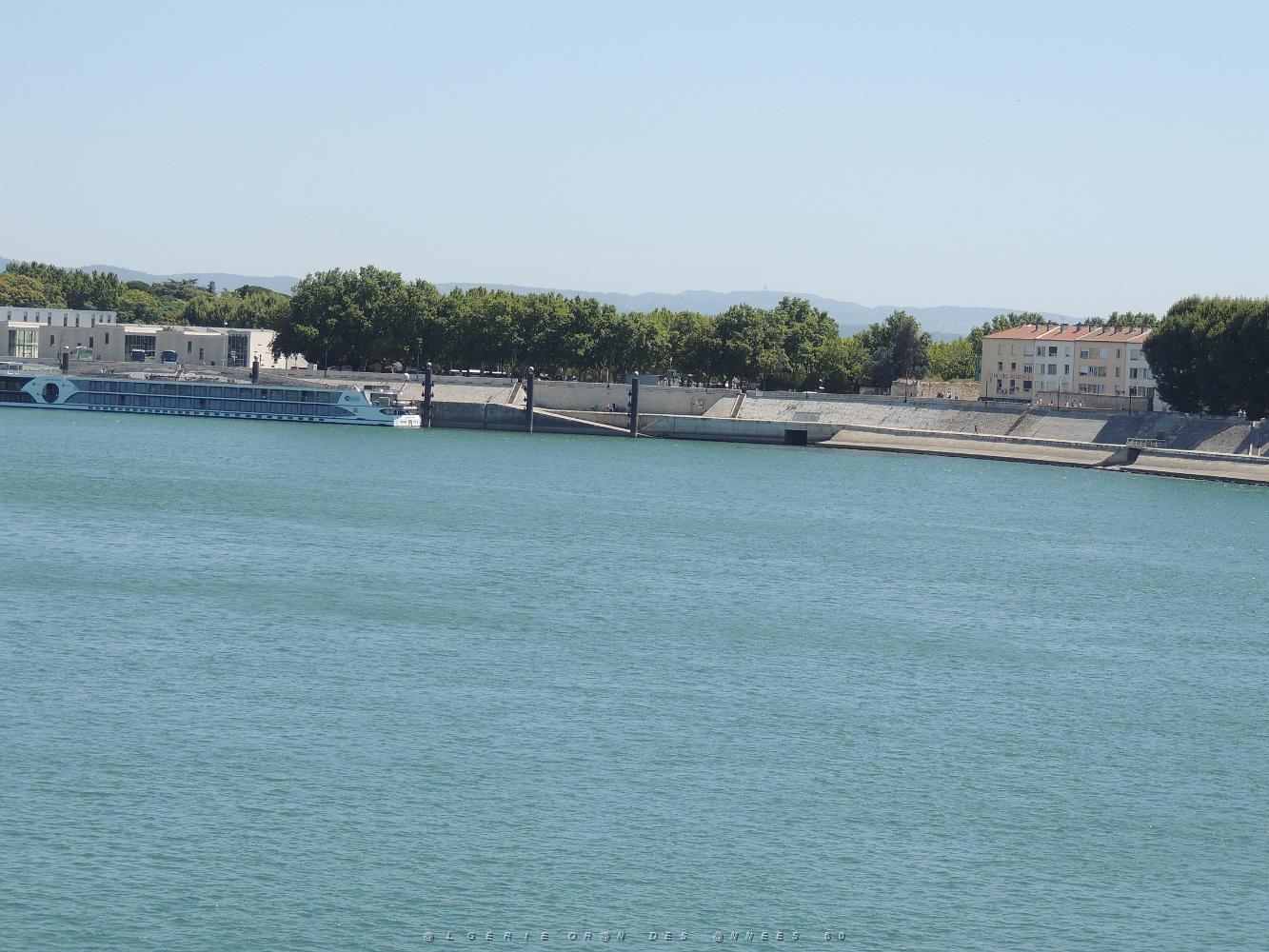 2022 07 UN AIR DE VACANCES 16 DU COTE D ARLES (5).JPG -           